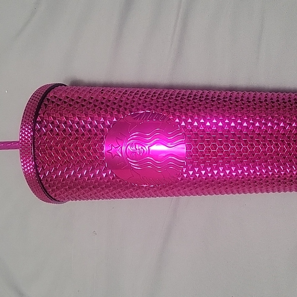 Pink Starbucks cup holiday 2022